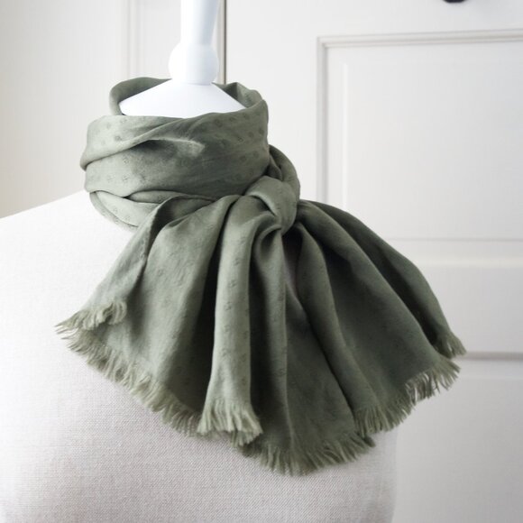 Vintage Valentino Dark Sage Green 100% Silk Scarf - Picture 2 of 12